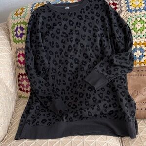 Old Navy oversized sweatshirt